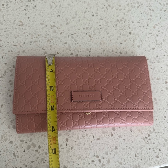 GUCCI Leather Embossed Wallet - Picture 5 of 12